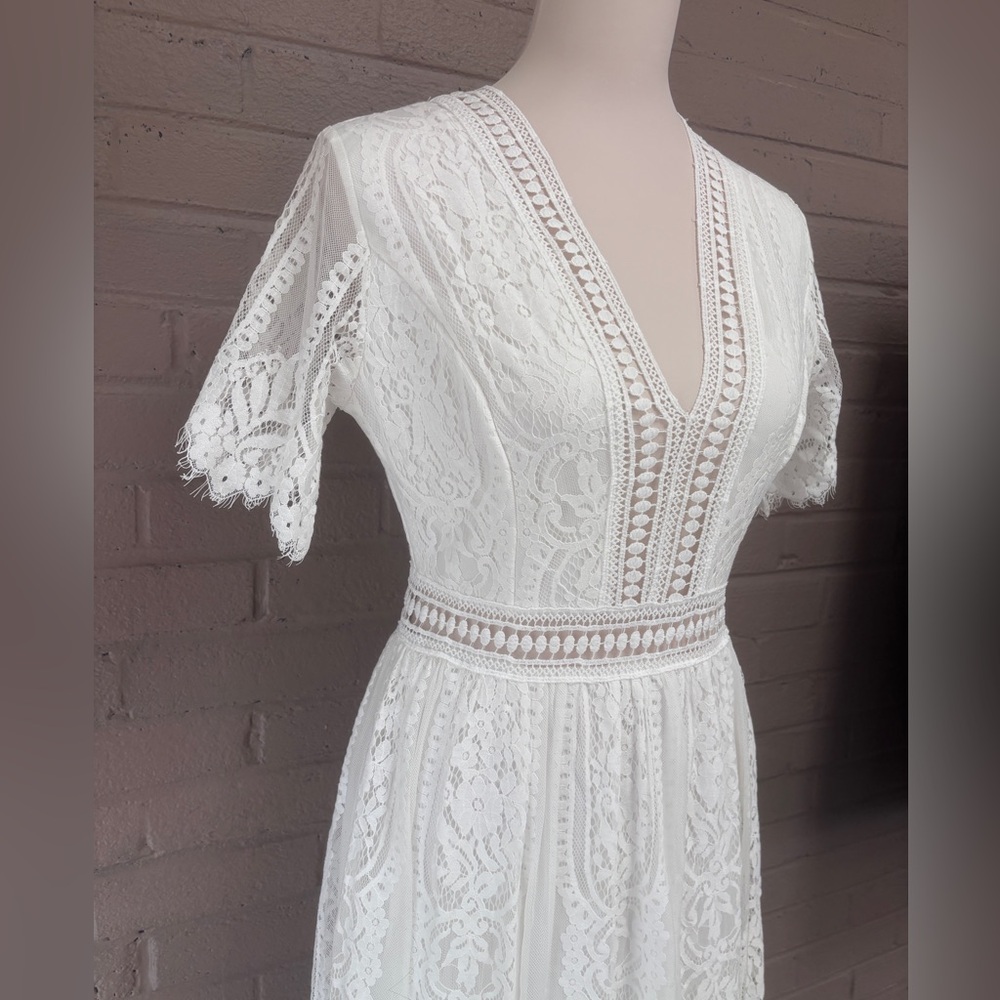 White Lace Dress - Picture 4 of 16